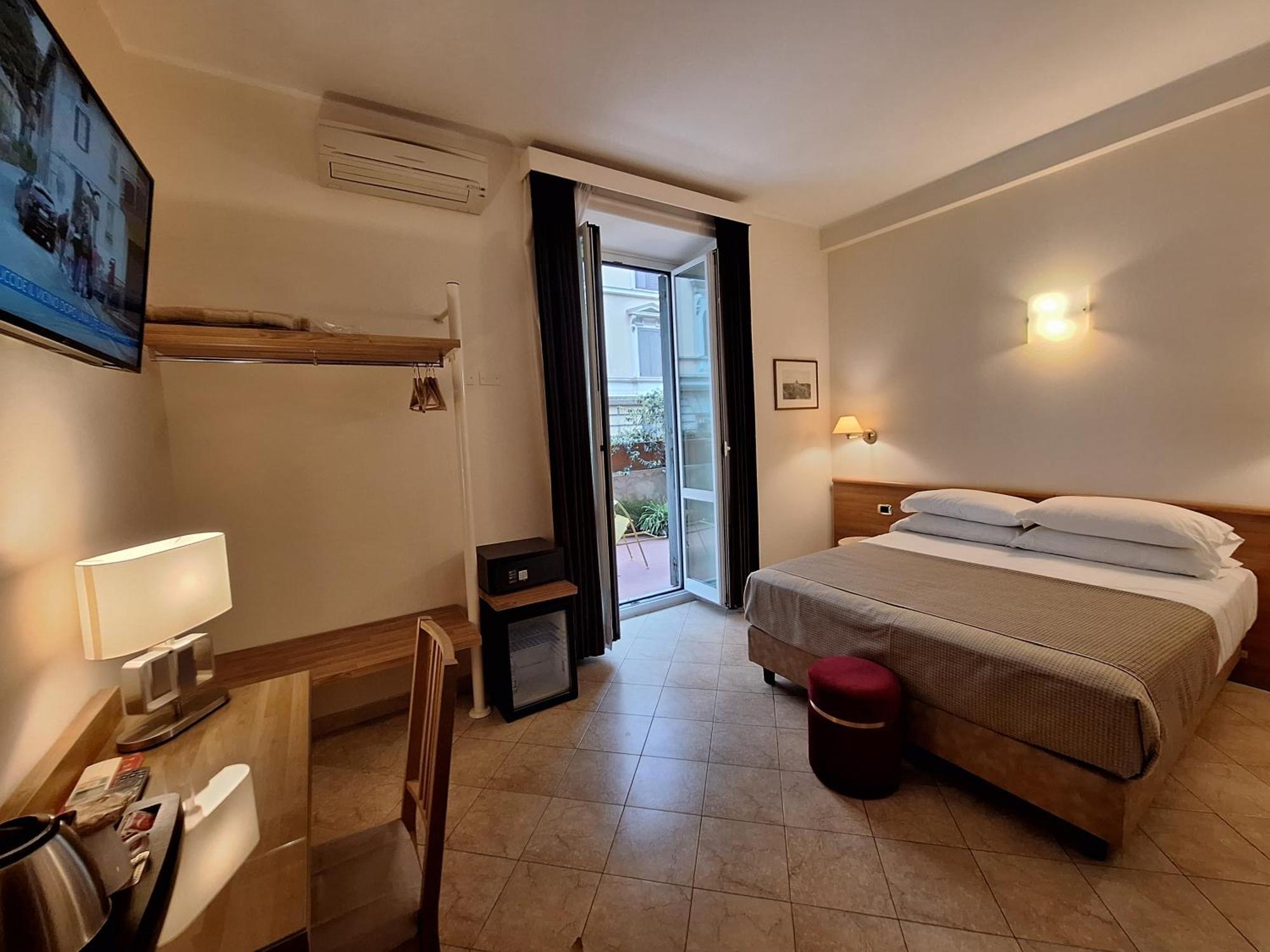 Hotel Principe Eugenio Rome Exterior photo
