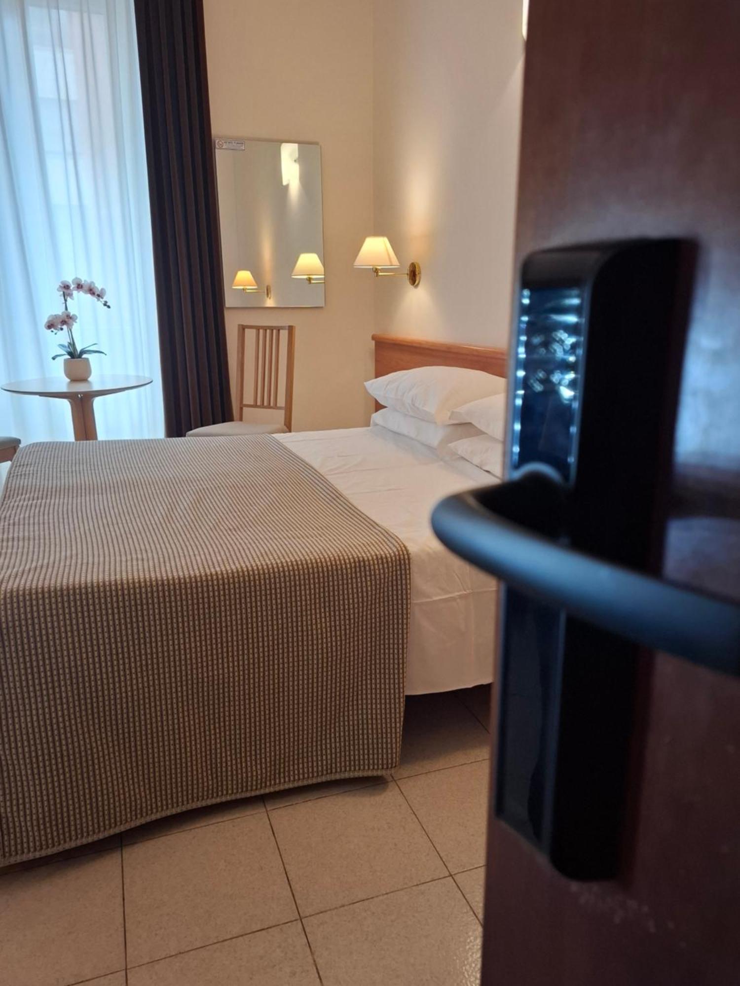 Hotel Principe Eugenio Rome Exterior photo